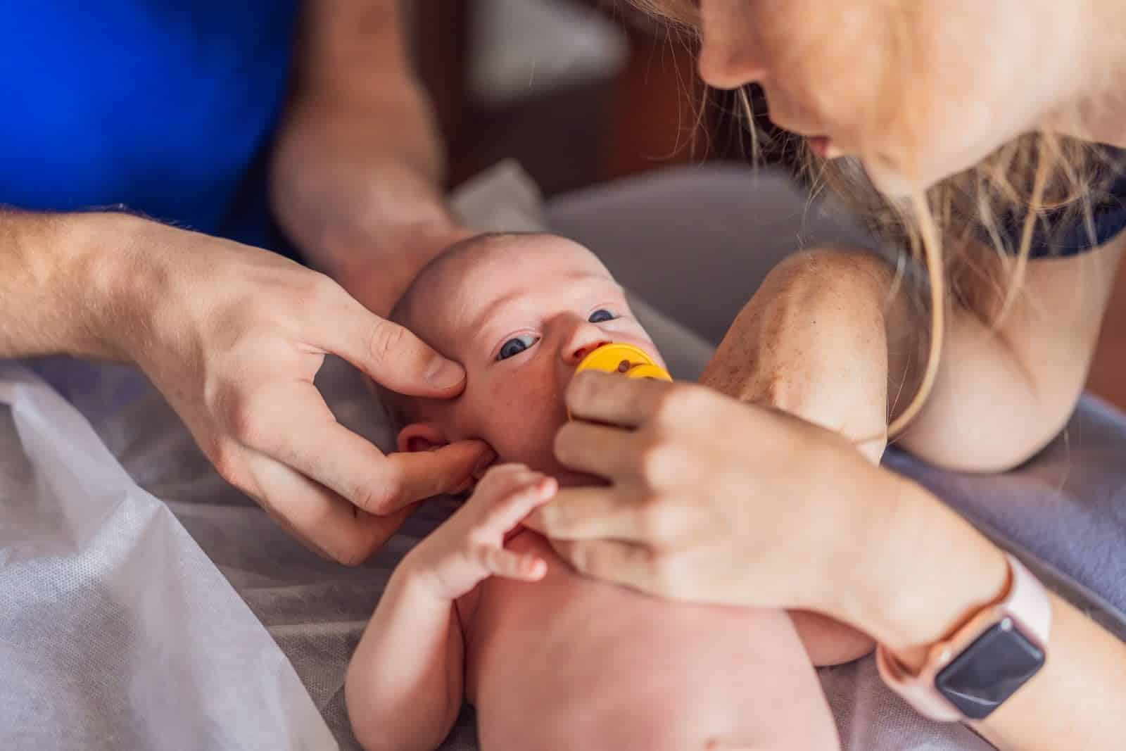 yay-94758418-newborn-baby-holistic-chiropractic-care Yay 94758418 Newborn Baby Holistic Chiropractic Care